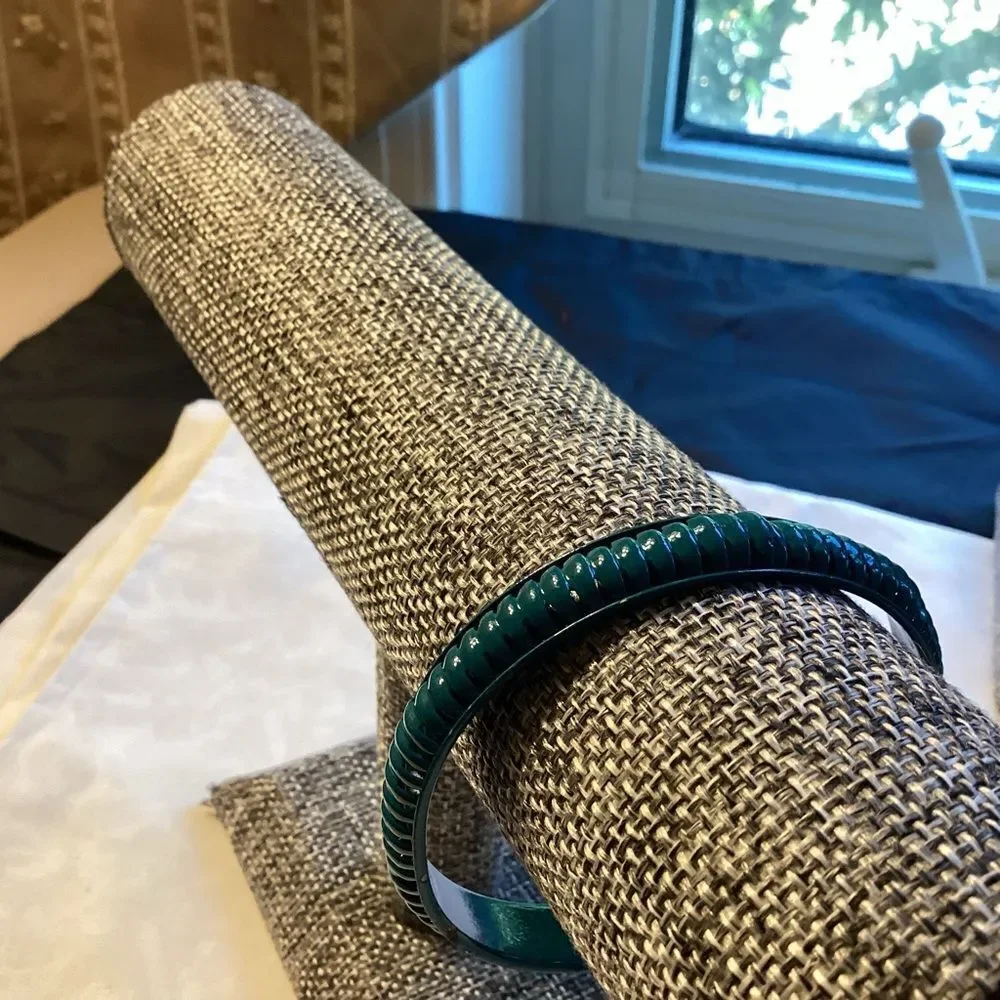 Elegant Turquoise Bangle Bracelet